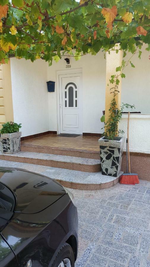 Vera Apartment Kampor Ngoại thất bức ảnh